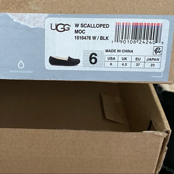 UGG Moccasins - Picture 8 of 8